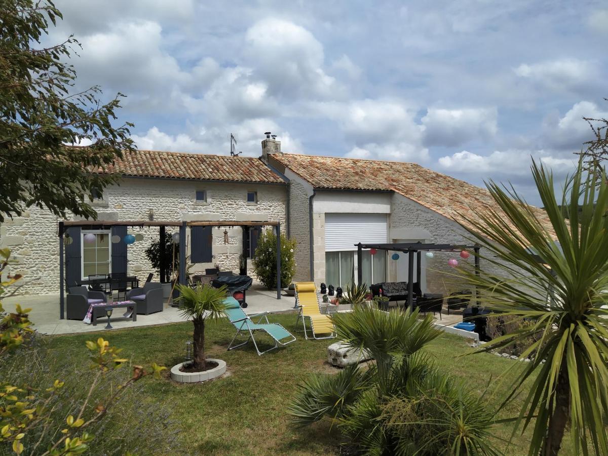 B&B Bel Agave Saint-Georges-des-Agouts Bagian luar foto